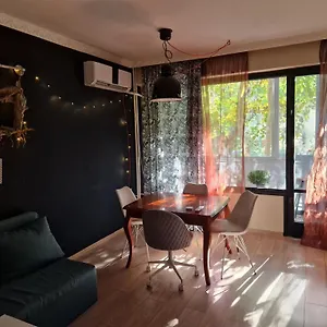 Homey Art Next To Drujba Metro Stations And Bul.tsarigradsko Shose , Sofia Bulgarien
