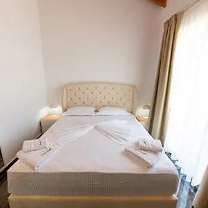 Santa Oliva , Ksamil Albanien